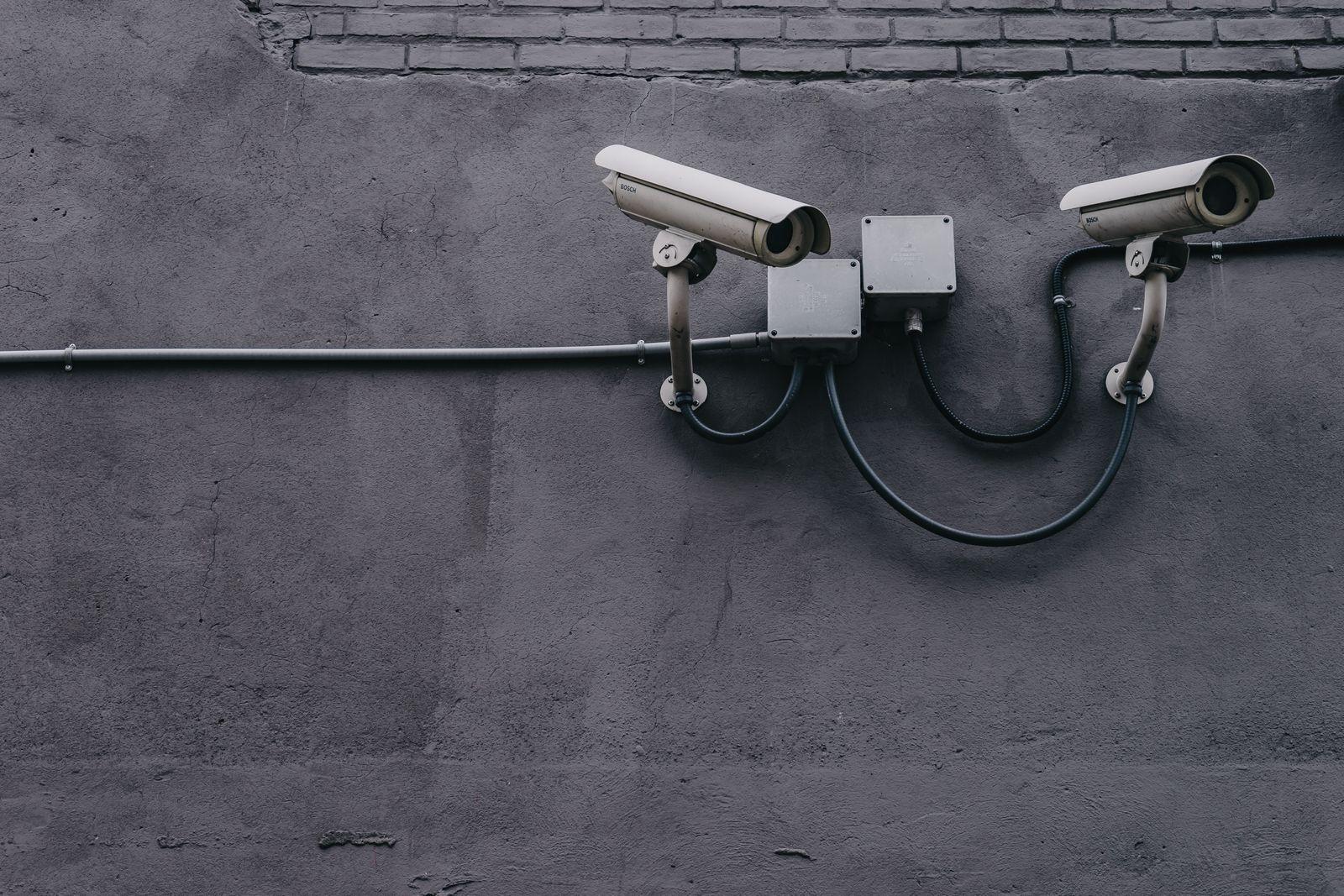 Accesos y seguridad (2)