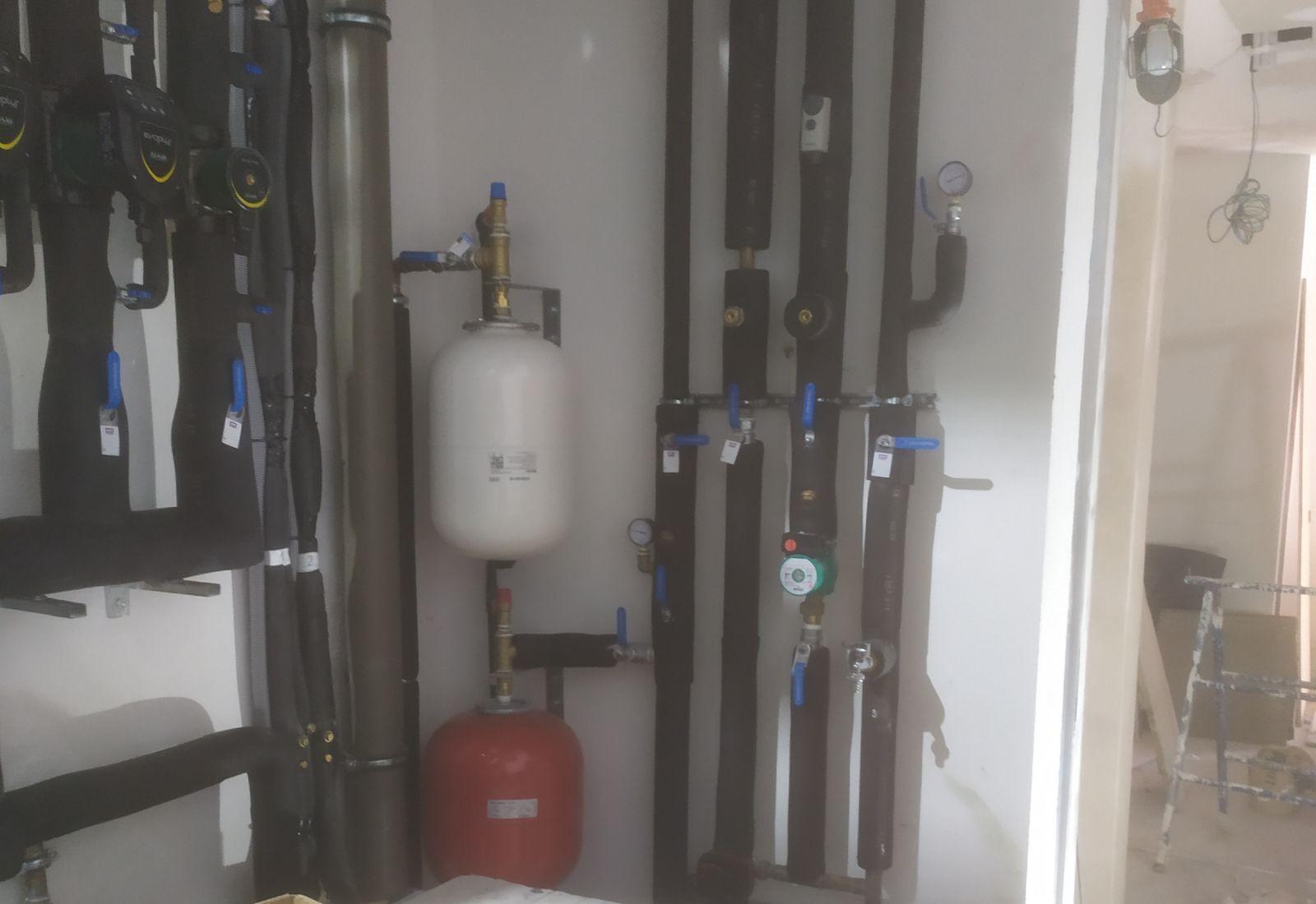 Sala de calefacción y fontanería (2)